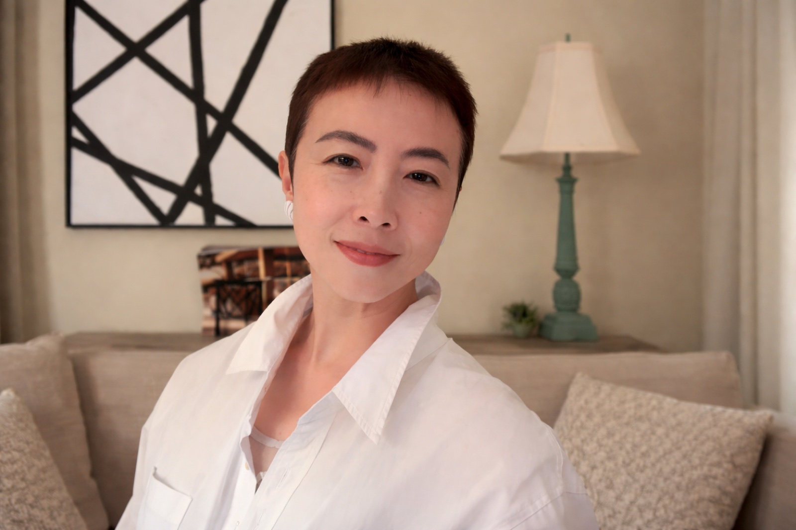 木木巫在她布置的空间里